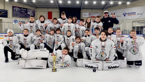 Hokeiści Legii Warszawa U14 mistrzami Polski